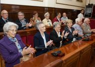 Los participantes portaron sus medallas de concejal y aplaudieron cada intervenci�n. 