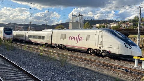 El Avril, estacionado en Ourense para continuar con las pruebas