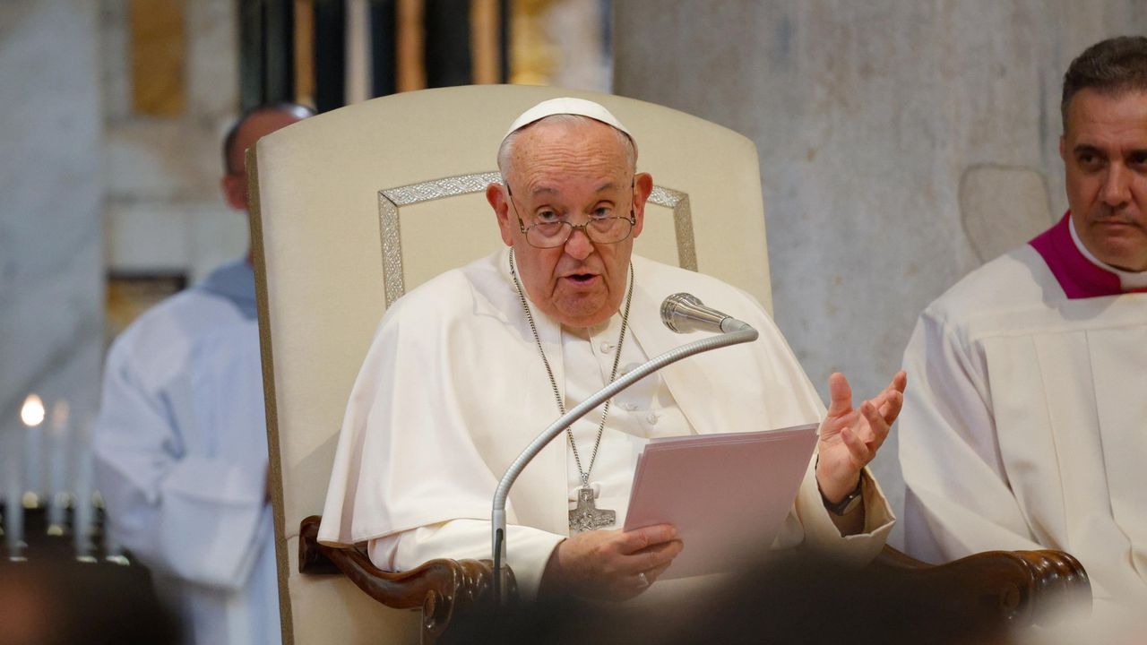 El papa cuestiona si quienes hacen el Camino de Santiago «realizan un verdadero peregrinaje»