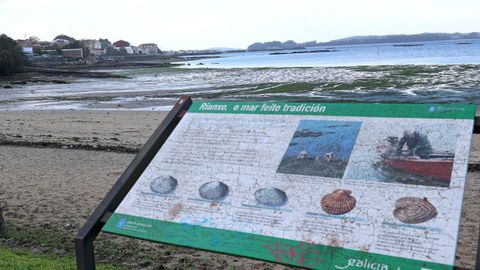 Bajamar en la playa rianxeira