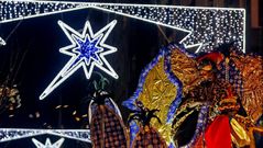Los Reyes Magos no faltaron a su cita con los ni�os pontevedreses pese al mal tiempo.