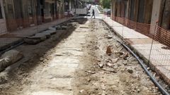 Los tcnicos sospechan que las losas que tapan el alcatruz fueron el pavimento original de la calle