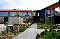 El centro promovido por Cogami en Medelo (Silleda) figura en la publicaci�n.