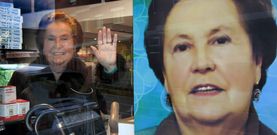 La farmac�utica Maria Jes�s Rol�n pos� ayer con Rita D�az, la �ltima protagonista de la original campa�a de su dispensario. 