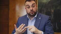 El presidente del Principado, Adri�n Barb�n