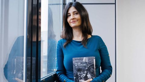 Cristina Fanjul, autora de la novela &laquo;La isla Garibaldi&raquo;
