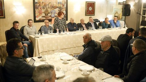 La asociacin de tratantes celebr una asamblea en Lugo el viernes por la noche.