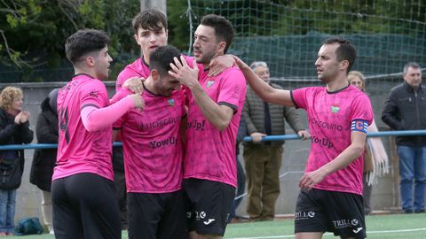 Derbi barbanzano de Preferente entre Cidade de Ribeira y Boiro