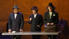 <span lang= gl >Escena da obra �Os dous de sempre�, a cargo de Exc�ntricas</span>