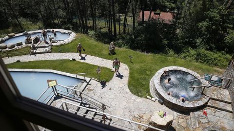 Las termas de Prexigueiro reciben cada ao a miles de visitantes.Instalaciones de las termas de Prexigueiro