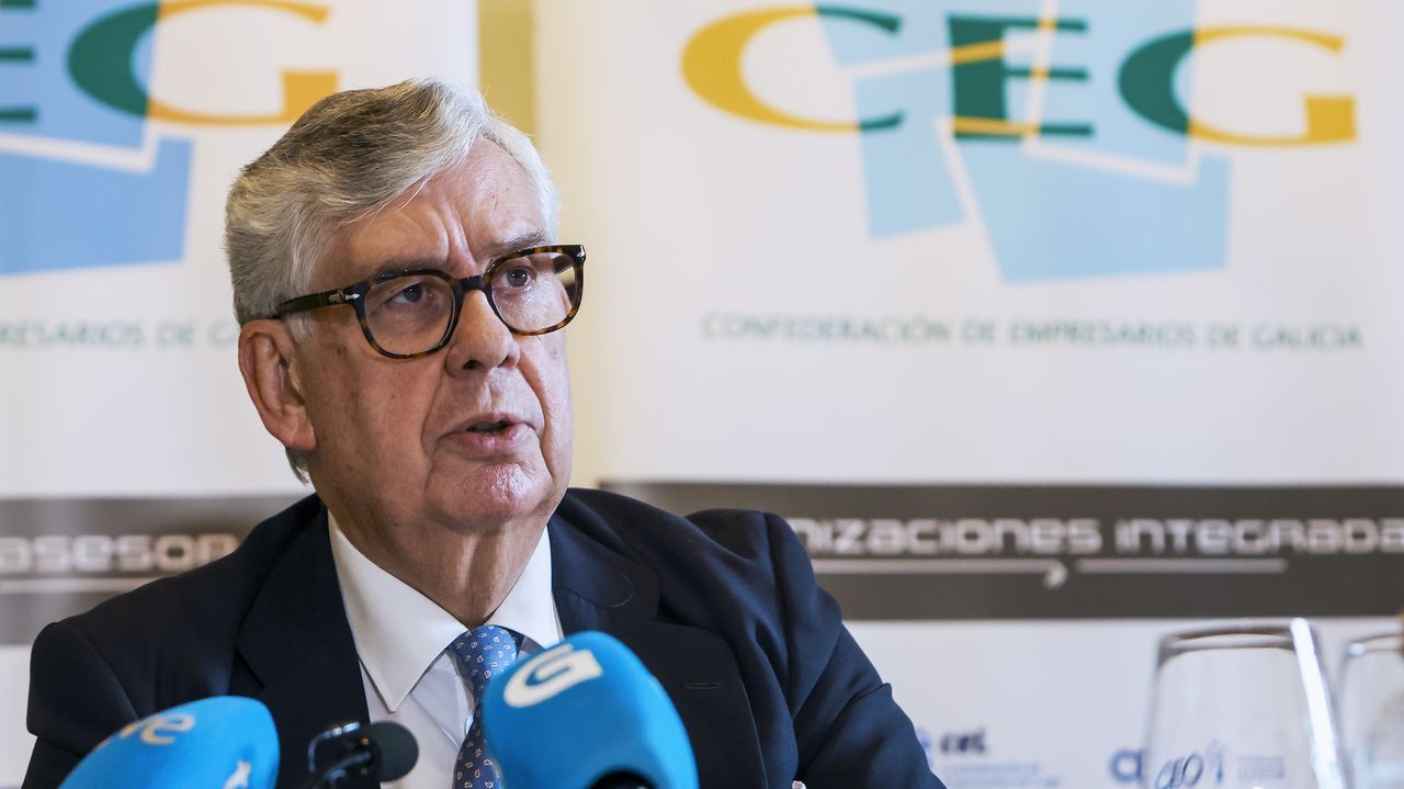 La patronal gallega rechaza el «intervencionismo del Gobierno» y alaba a la Xunta