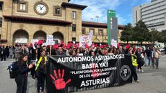 Manifestaci�n de la Plataforma por la Dignidad de los Aut�nomos 30N en Oviedo.