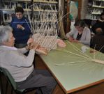 Las clases se imparten en la biblioteca municipal. 