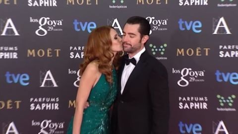 Dani Mateo y Elena Ballesteros.El humorista empez� una relaci�n con la modelo Teresa Bass y tuvo que explicar a los medios que se estaba divorciando de Elena Ballesteros despu�s de 6 a�os de matrimonio. Ella, por su parte, se enter� por la prensa de la nueva relaci�n del humorista.