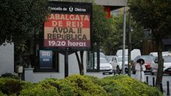 Anuncios de la cabalgata de Reyes Magos de Oleiros. 