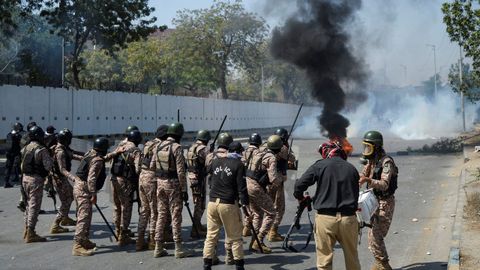 Protestas en Karachi, Pakist�n, ante el consulado de Estados Unidos 