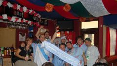 Miembros de Panam� Celeste, celebrando el ascenso en el 2012.