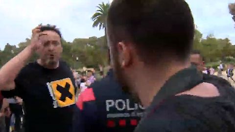 Agreden en la Ciutadella a un c�mara de Telemadrid al confundirlo con TV3