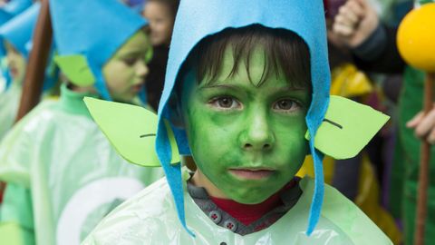 Presentaci�n de la Mikaeli�a y del bus de la Mikaela en Bu�o