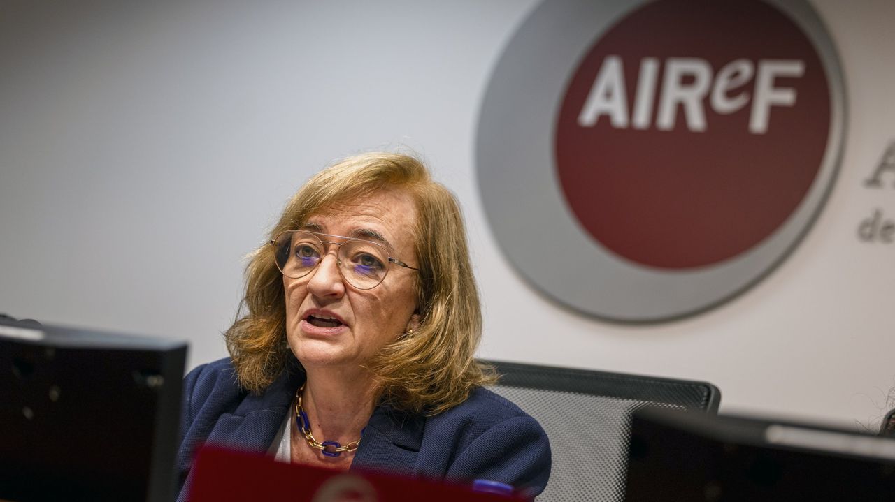 La Autoridad Fiscal exige ajustar el gasto en 11.000 millones para cumplir con Bruselas