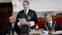 Castroverde, durante su toma de posesi�n este viernes, entre el fiscal superior de Galicia y el presidente del Tribunal Supremo