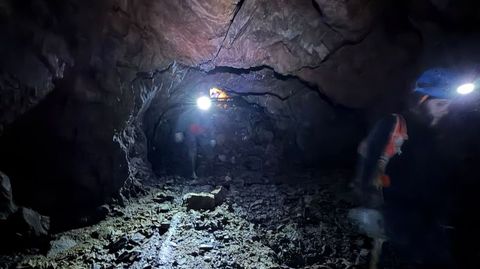Interior de una de las galer�as exploradas la semana pasada por los espele�logos del club Troglobios