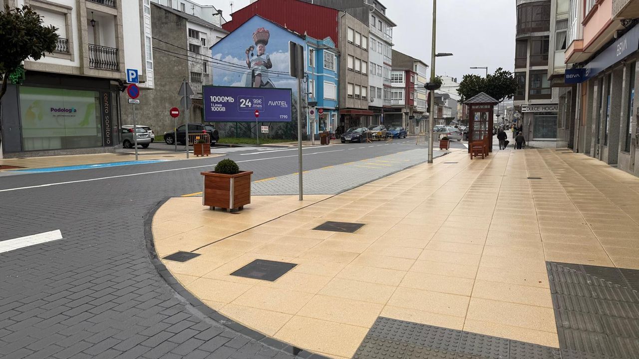 Reabierta al tráfico la avenida de Galicia, la principal arteria de As Pontes