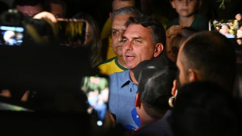 Fl&aacute;vio Bolsonaro, tras conocerse los resultados de la primera vuelta