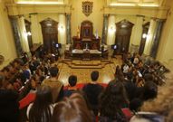 Hubo tres minutos de silencio contra la violencia machista. 