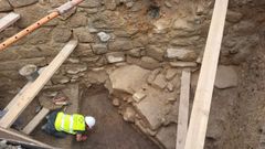 Restos arqueol�gicos de la antigua muralla de Vigo localizados en el paseo de Alfonso II