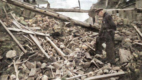 Oviedo, 1937. El cementerio de San Pedro de los Arcos destruido por los combates