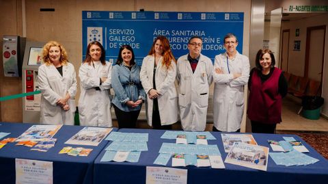 En el CHUO se instal una mesa informativa por el Da del Autismo.