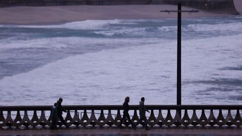 A Coru�a vive este mi�rcoles un nuevo temporal mar�timo, con aviso rojo por olas de hasta nueve metros de altura