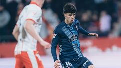 Andr�s Anta��n, durante su partido debut en Primera Divisi�n con e Celta.