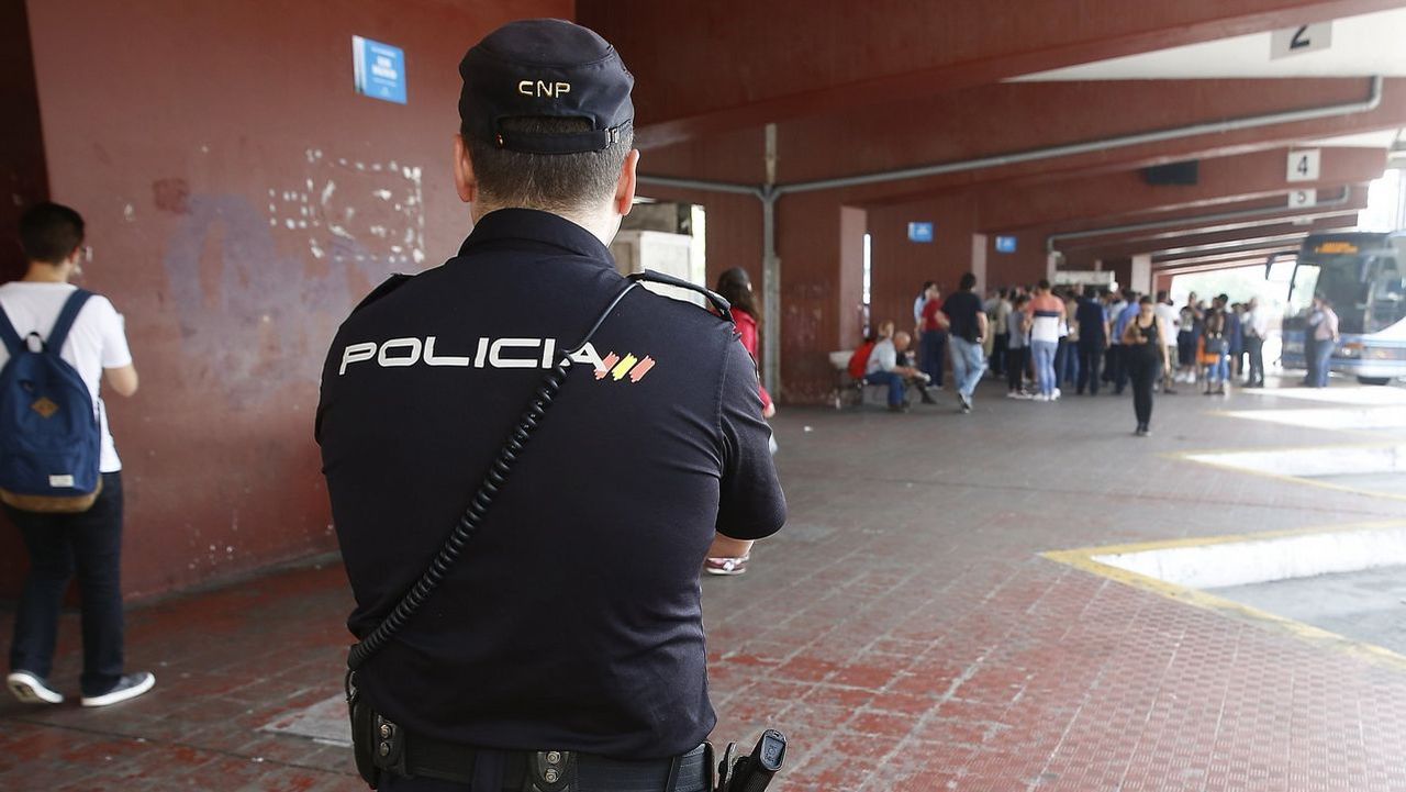 Detienen a un hombre como presunto autor de varios robos con violencia ...