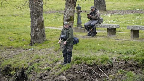 Las mejores im&aacute;genes del primer d&iacute;a de pesca continental en Galicia