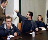 Maceda, al lado de Jato, vota en el pleno elecci�n de alcalde.