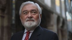 El profesor Dar&iacute;o Villanueva, exdirector de la Real Academia Espa&ntilde;ola, en una imagen de archivo tomada en Santiago de Compostela.