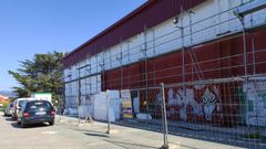 El pabell�n de Rianxo donde se imparten las clases est� actualmente en obras en su parte exterior