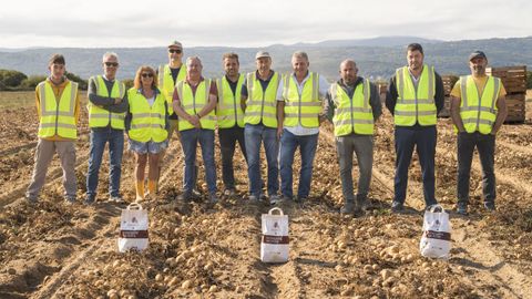 Encuentro en una de las fincas amparadas por la IXP Pataca de Galicia.