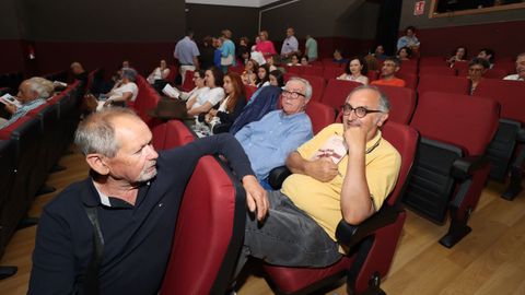 PRESENTACION DEL LIBRO DAS PIONEIRAS AS PRIMEIRAS FEDERADAS DE ANTON RODRIGUEZ GALLARDO EN LA CASA DE CULTURA