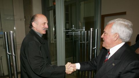 Manuel Cabezas y Jos Luis Baltar, en una imagen de archivo a las puertas de la Diputacin de Ourense