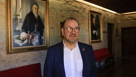 Antonio Lpez, rector de la Universidade de Santiago, de la que depende el Instituto Lus Concheiros