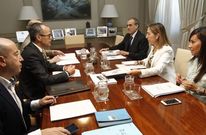 Jes�s V�zquez acudi� acompa�ado del diputado Celso Delgado y del edil Jos� Ara�jo. 