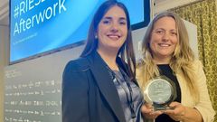 Marta Castro y Bibiana Prez recogieron el premio para el proyecto de datos sintticos Aidatamed, del servicio de digestivo del CHOP pontevedrs