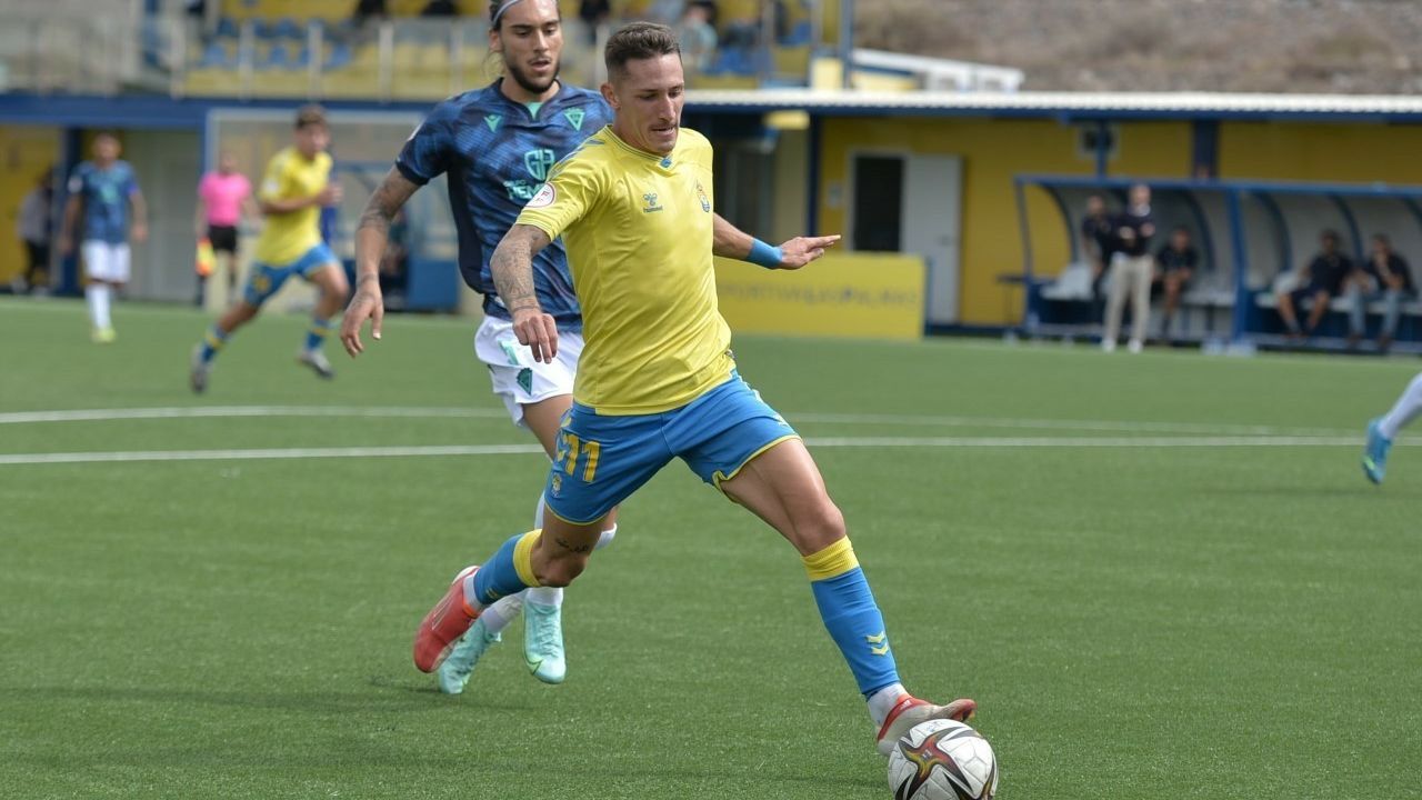 El Pontevedra rearma su ofensiva con la incorporación de Iñaki Elejalde