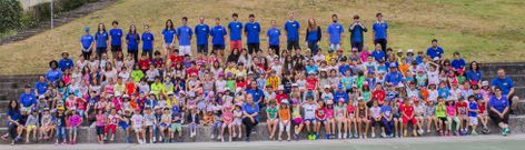 En el din�mico campamento urbano que organiza la Asociaci�n Recreativa e Cultural Os Tilos participan esta quincena 209 adolescentes.