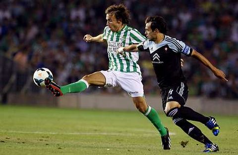 Yoel se convirti� en el h�roe del partido para los celestes al salvar al equipo de una goleada en el primer tiempo.