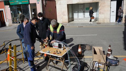 Instalaci�n de fibra �ptica en Tineo
