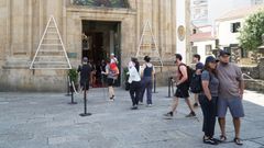 Un grupo de turistas acceden este jueves al santuario de A Peregrina, en Pontevedra